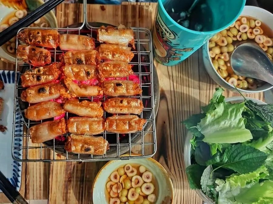 Chả tôm nướng Sầm Sơn thơm ngon đẹp mắt.