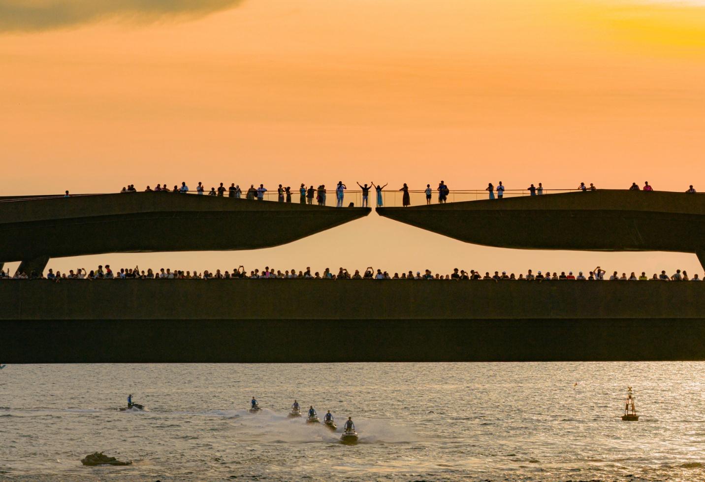 Cầu Hôn Phú Quốc – Biểu tượng tình yêu giữa thị trấn Hoàng Hôn. Ảnh: Ánh Dương