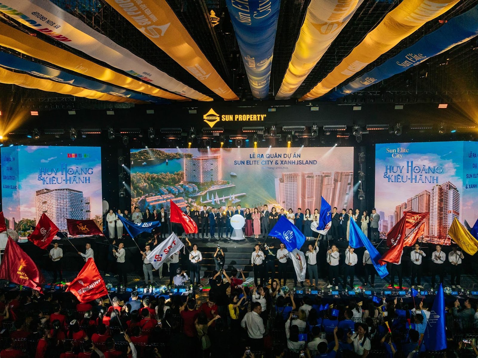 Bầu không khí sôi động tại khán phòng tổ chức sự kiện. Ảnh: Ánh Dương.