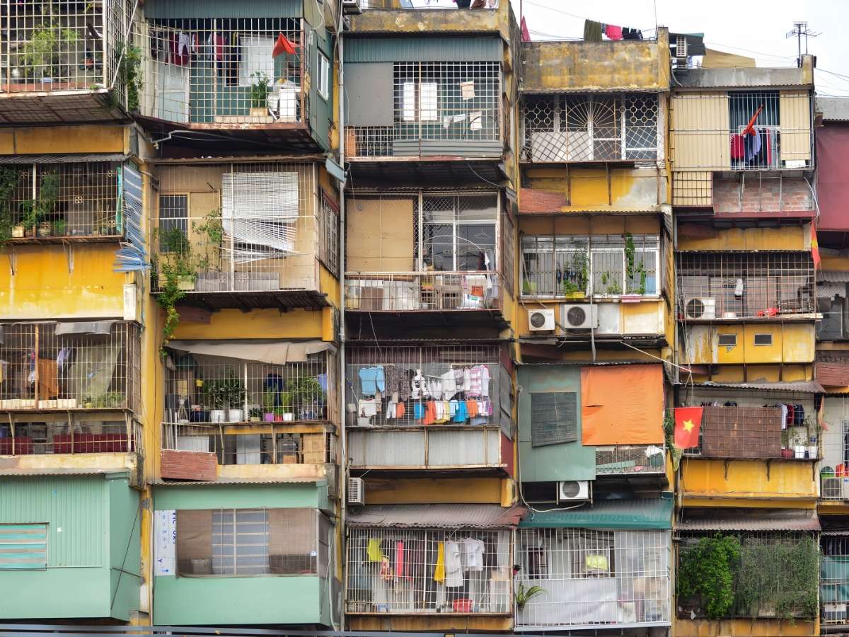 Phân khúc giá mua nhà tập thể Hà Nội theo vị trí và tầng.