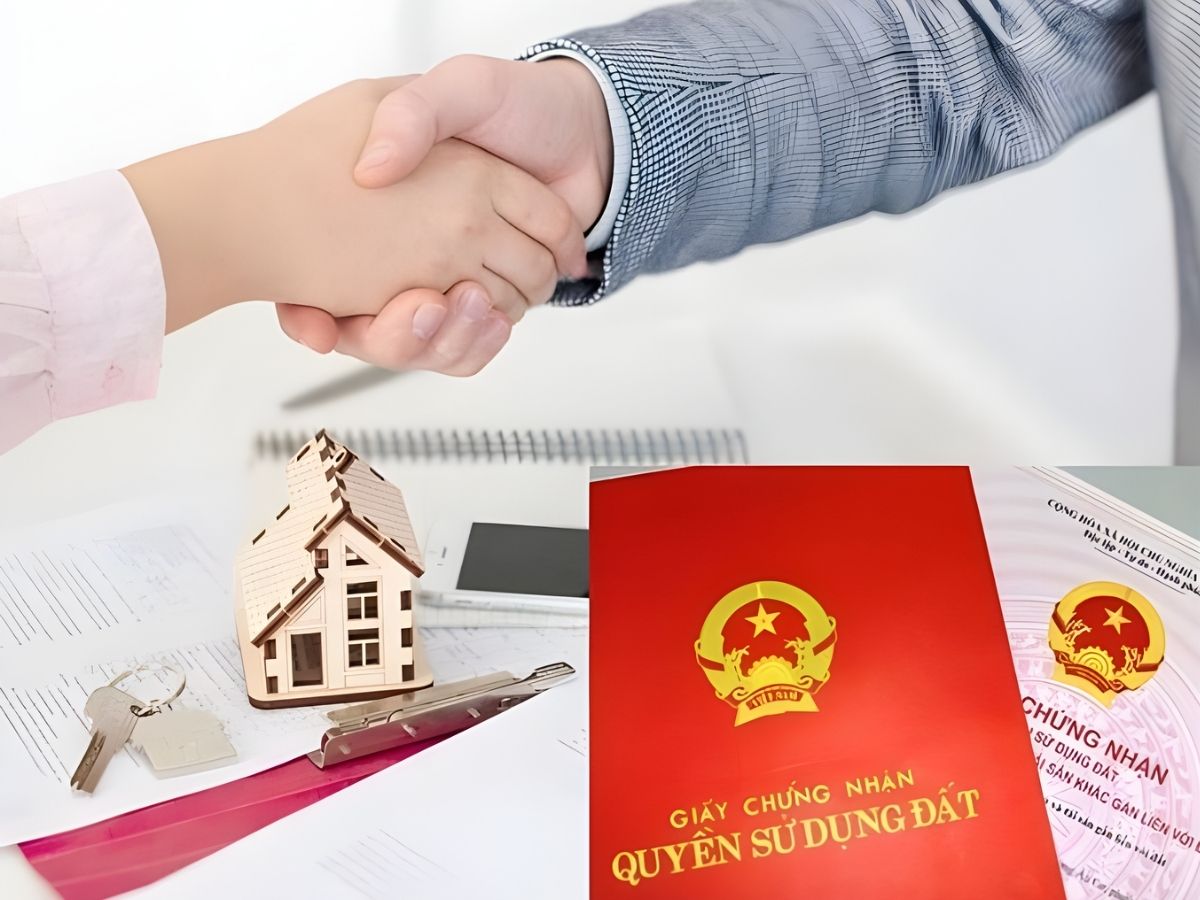 Nhà đất có sổ hồng cần đủ điều kiện pháp lý để mua bán.