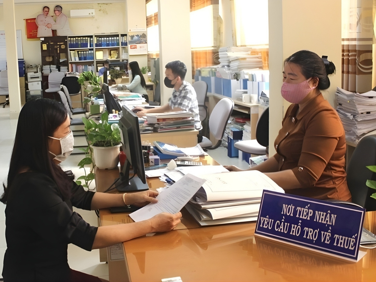 Cơ quan tiếp nhận hồ sơ thuế trước bạ tại văn phòng đất đai.