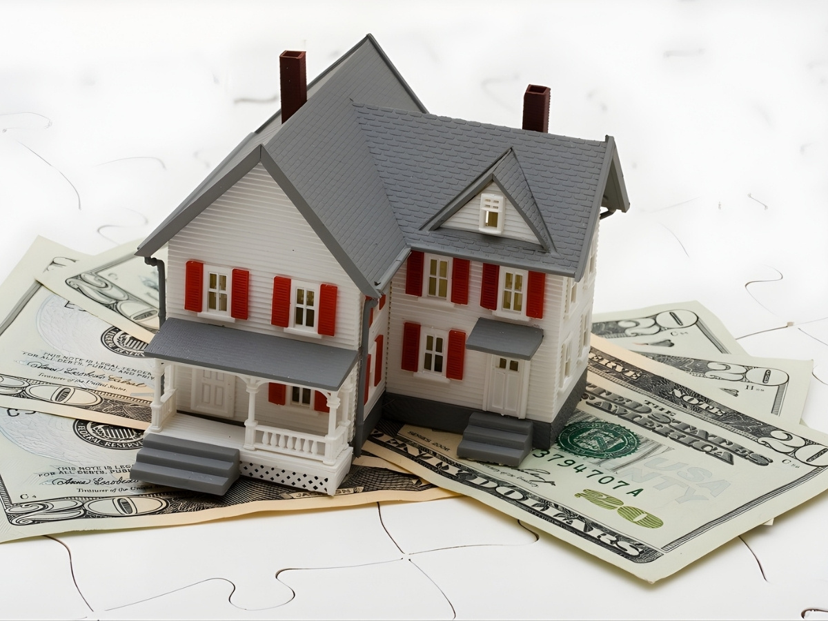 Thuế thu nhập cá nhân 2% khi chuyển nhượng quyền sử dụng đất.