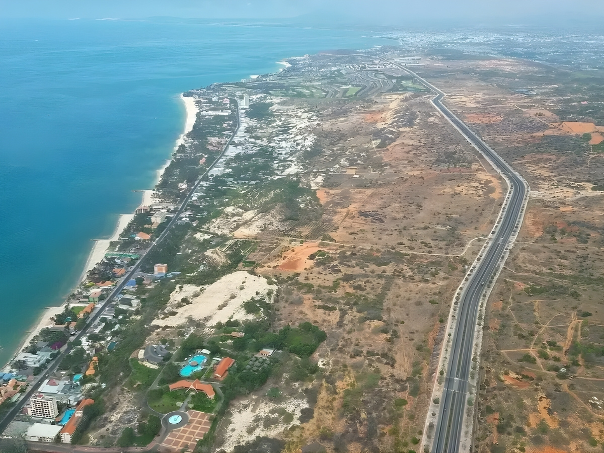 Khai thác đất thương mại dịch vụ cho thuê bán lẻ.