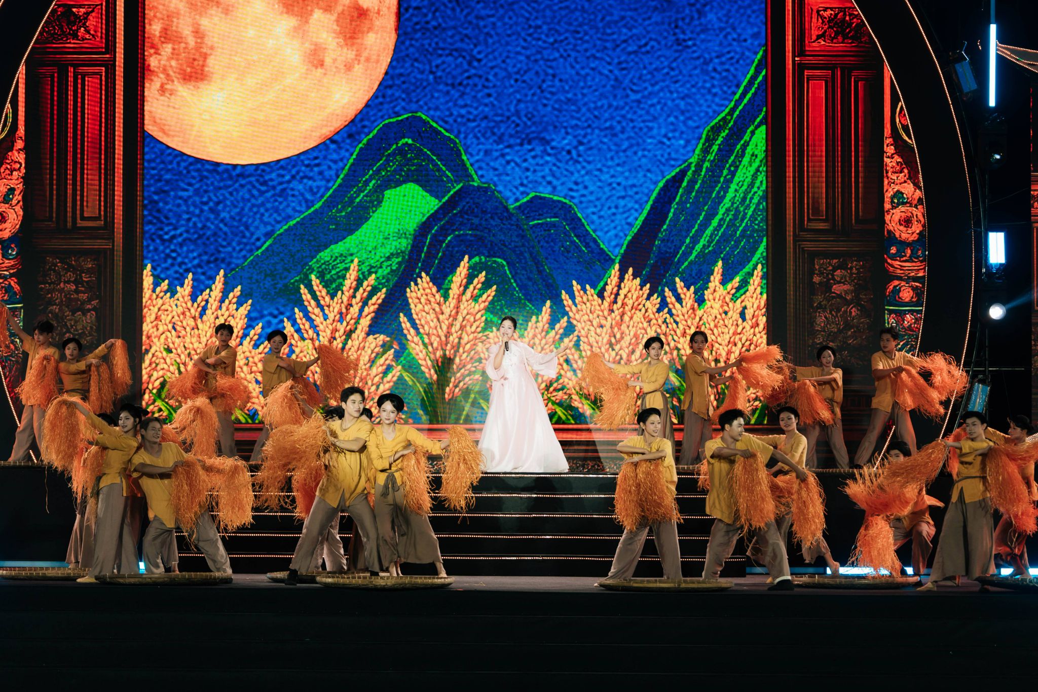 Âm nhạc và vũ đạo truyền thống khắc họa chân dung Sầm Sơn giàu bản sắc