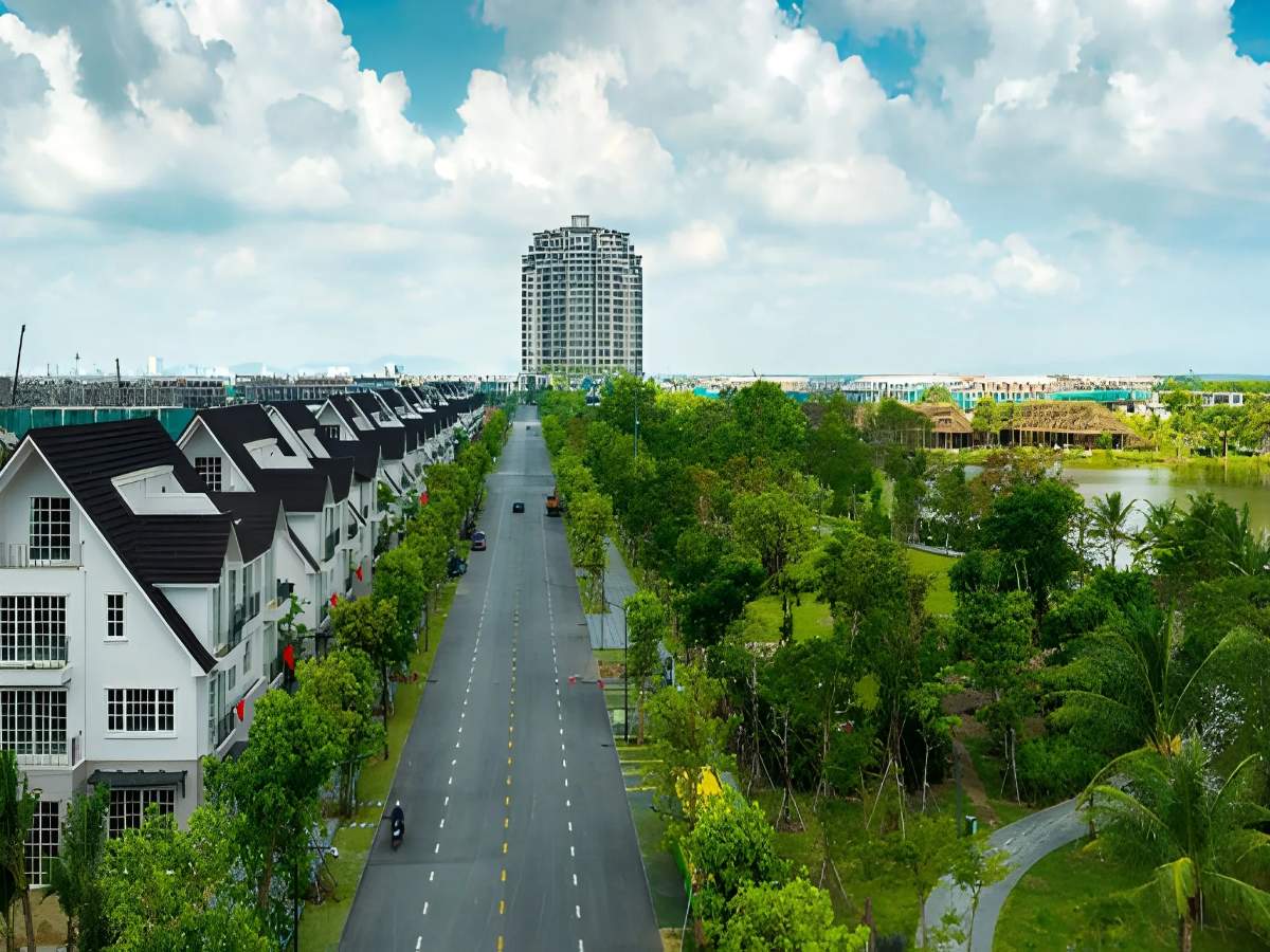 Kiểm tra pháp lý trước khi đặt cọc giúp giảm rủi ro giao dịch.