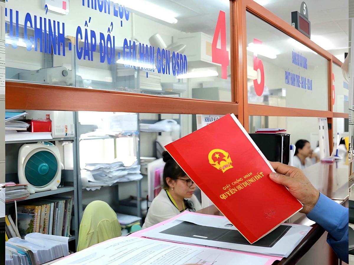 Hồ sơ xin cấp sổ cần bổ sung giấy tờ chứng minh nguồn gốc và sử dụng đất.