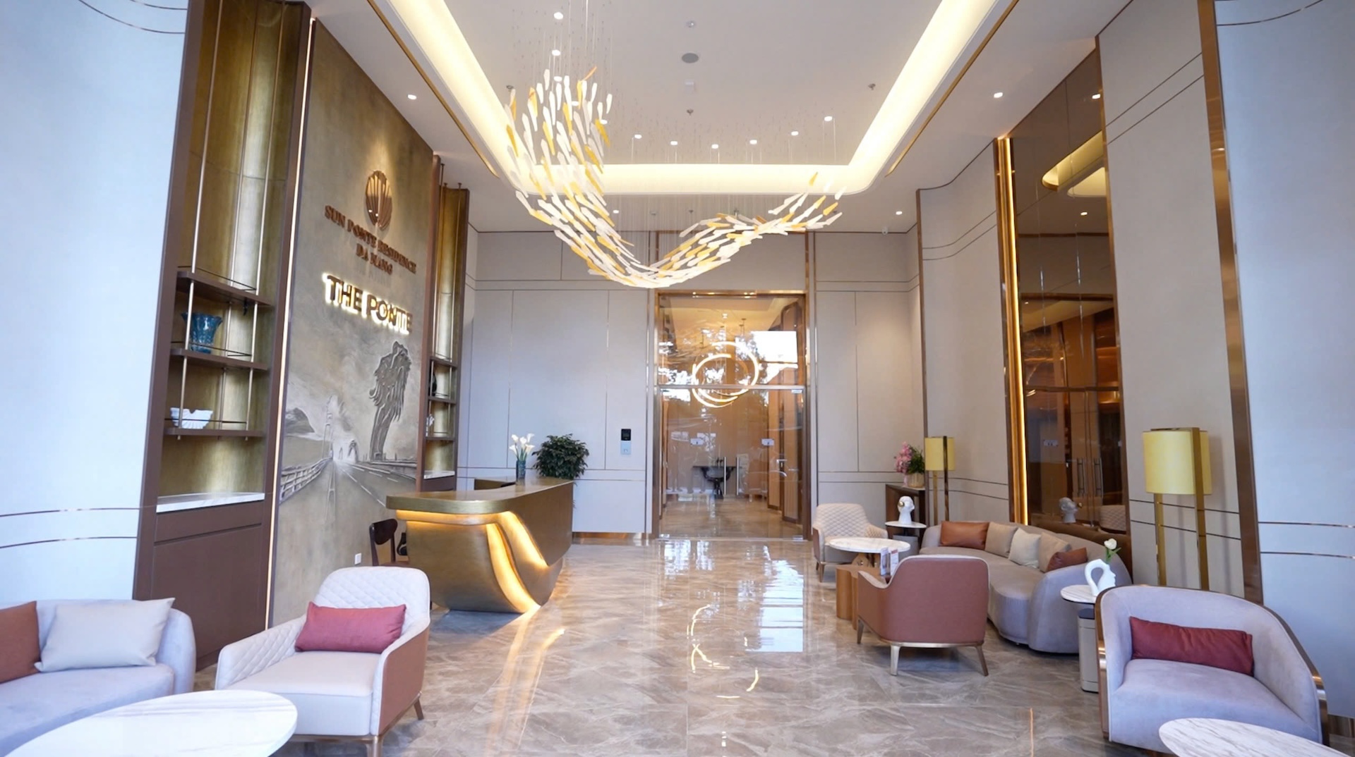 Bàn giao đúng dịp lễ hội pháo hoa, cư dân Sun Ponte Residence đón đặc quyền hiếm có