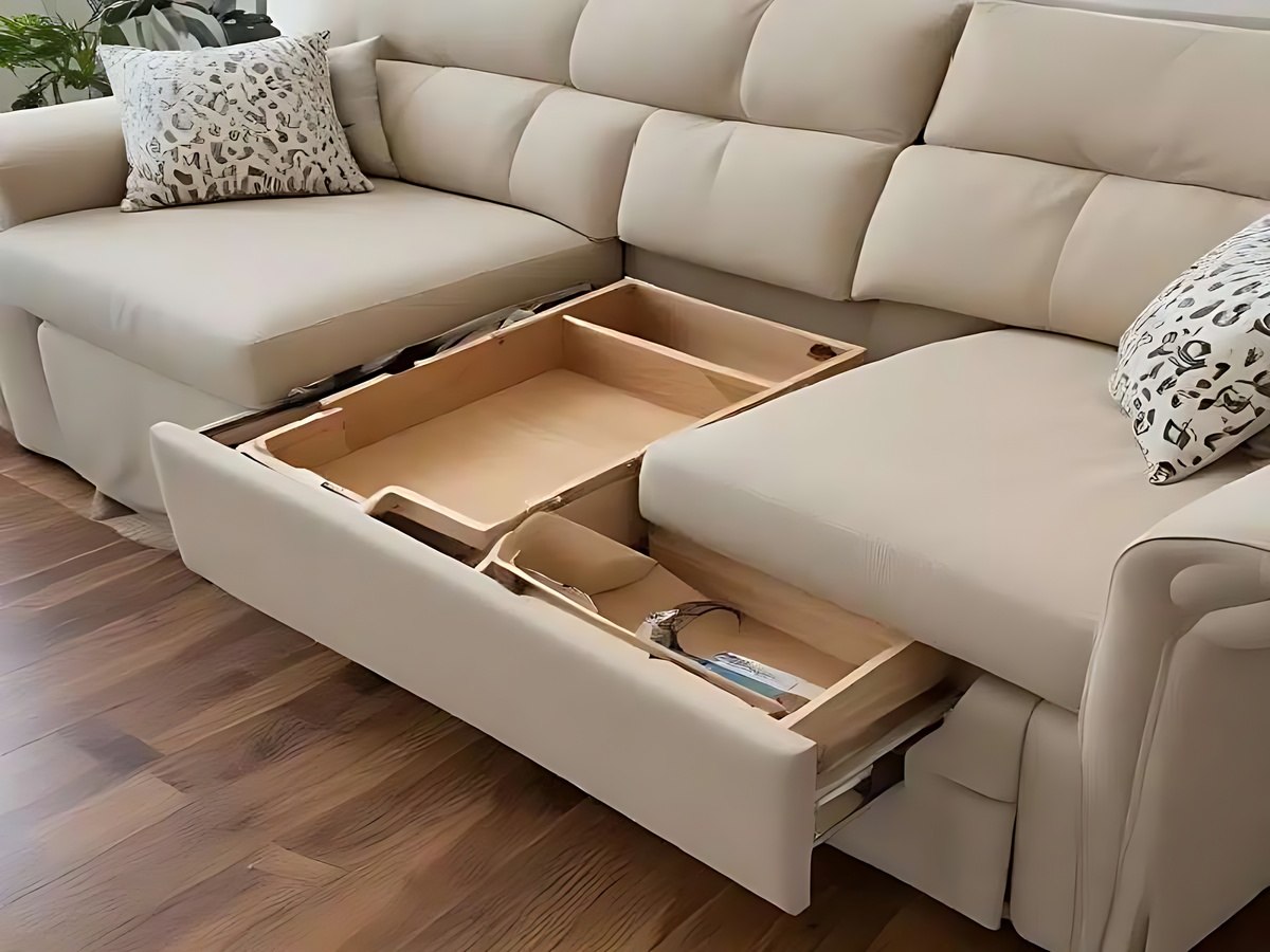 Sofa tích hợp ngăn chứa giúp tối ưu không gian cho căn hộ nhỏ gọn.