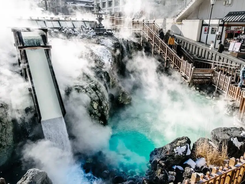 Tắm khoáng nóng Onsen trở thành một phần văn hóa của người dân Nhật Bản.