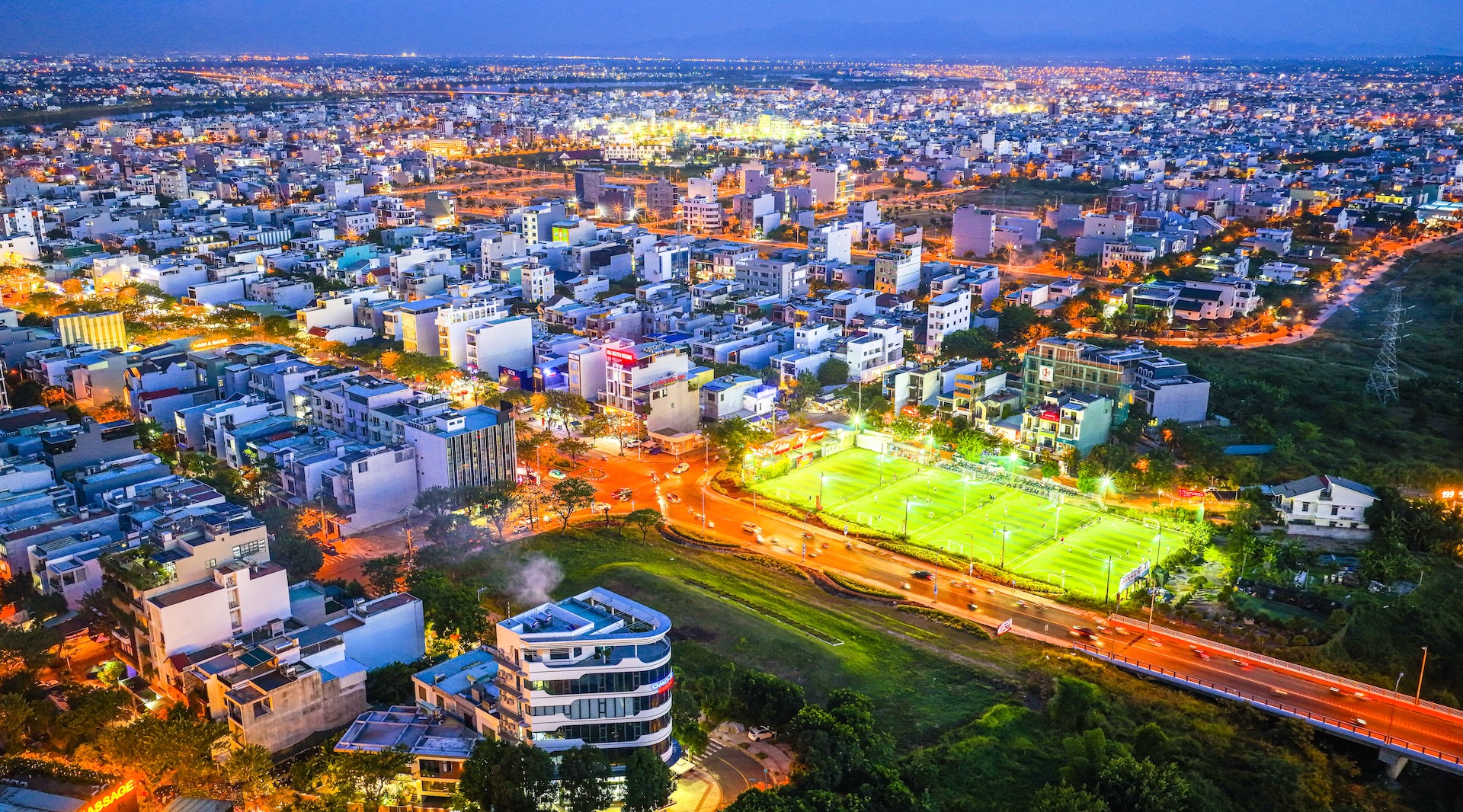 Sống giữa thiên nhiên nhưng cư dân Nam Đà Nẵng vẫn dễ dàng tận hưởng nhịp sống tiện nghi nhờ hạ tầng hiện đại.