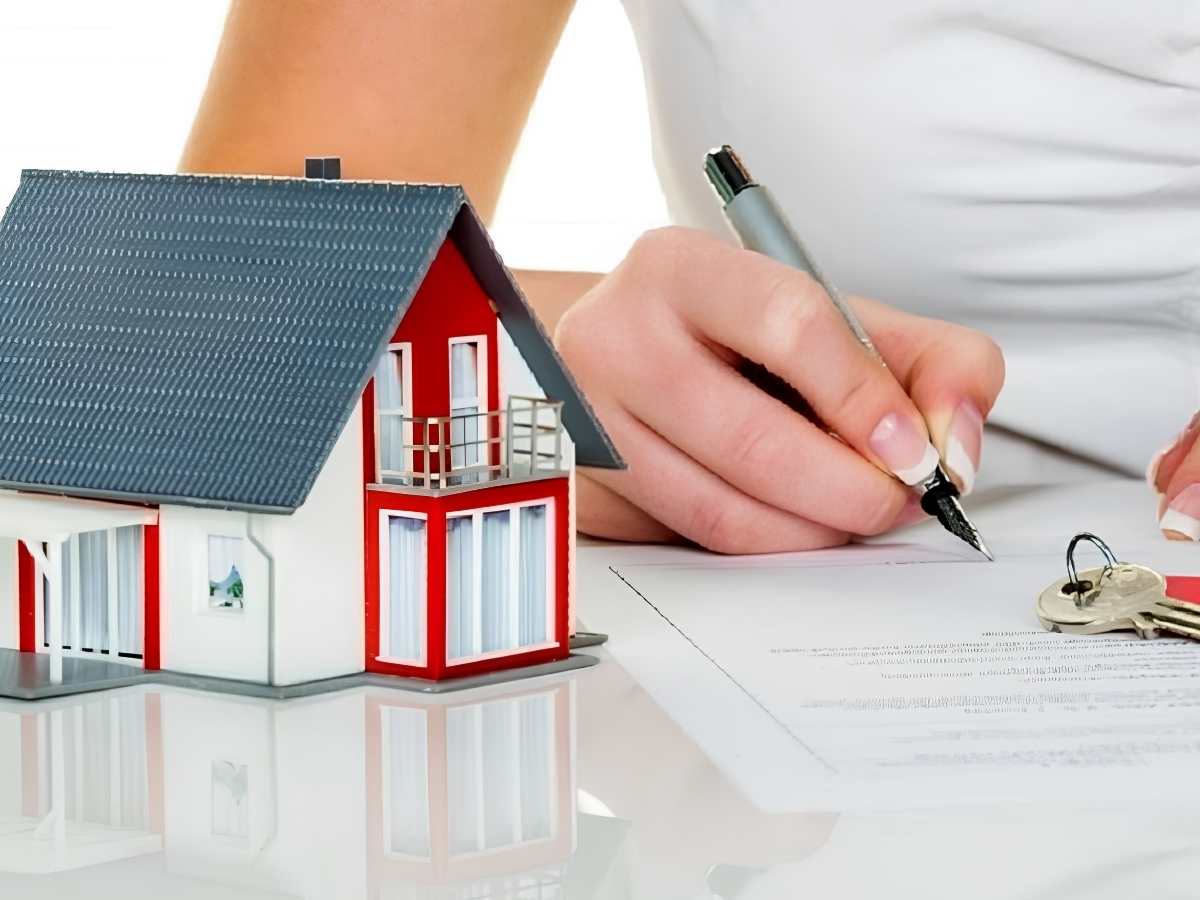 Thị trường bất động sản biến động dưới tác động của yếu tố kinh tế.