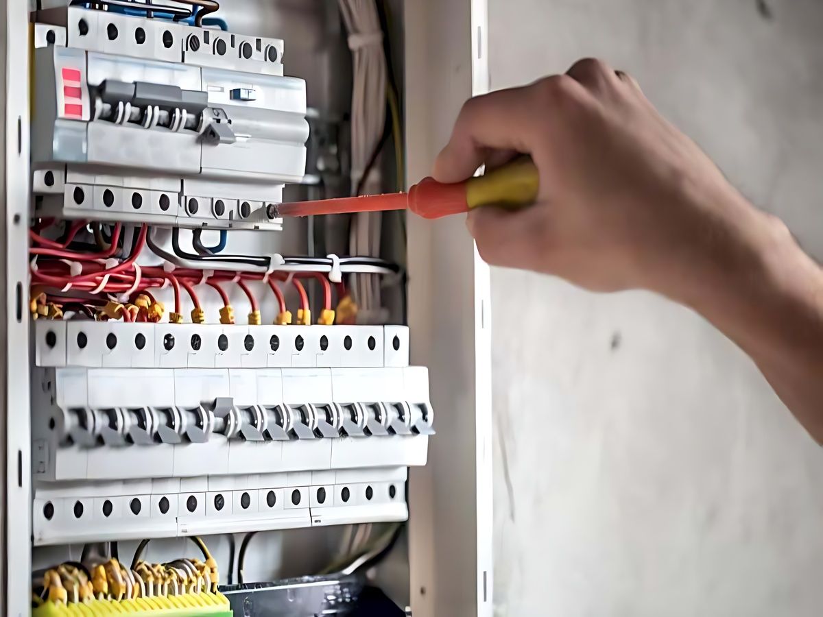 Chủ sở hữu cần tính toán kỹ các loại chi phí quản lý bất động sản.