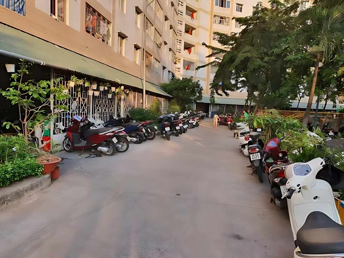Căn hộ tầng thấp giúp gia đình di chuyển đến khu vui chơi nhanh chóng.