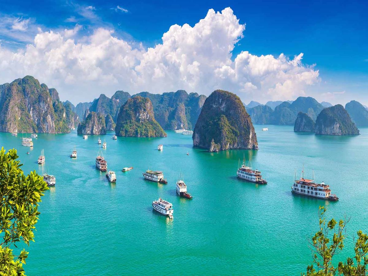 Bãi Cháy có lợi thế ven vịnh di sàn Hạ Long