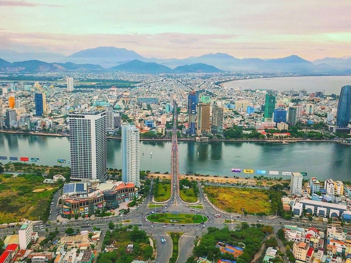 Đánh giá nhu cầu thị trường và tiềm năng phát triển khu vực