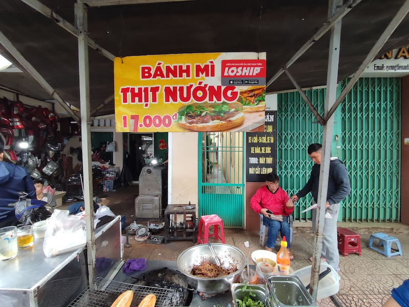 Bánh mì thịt nướng 113