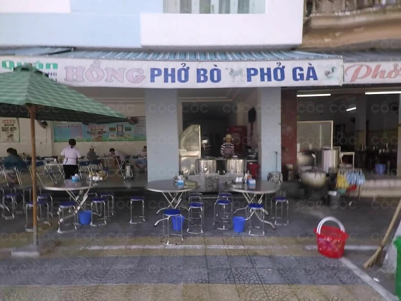 Quán phở Hồng