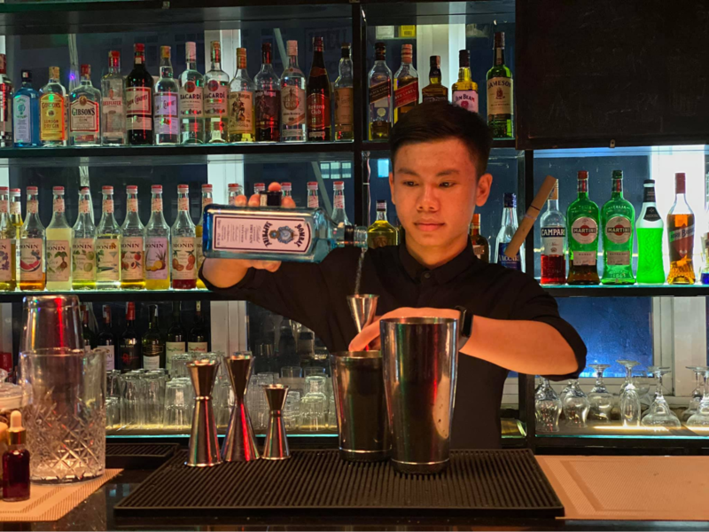 Bartender của The Bigman trổ tài pha chế điêu luyện (Nguồn: The BigMan Bar)