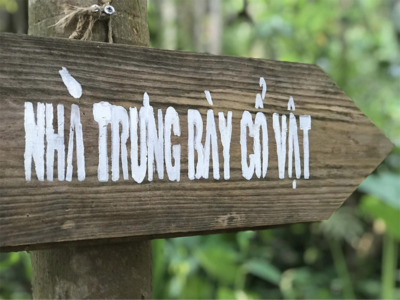 Chỉ dẫn đến nhà trưng bày cổ vật