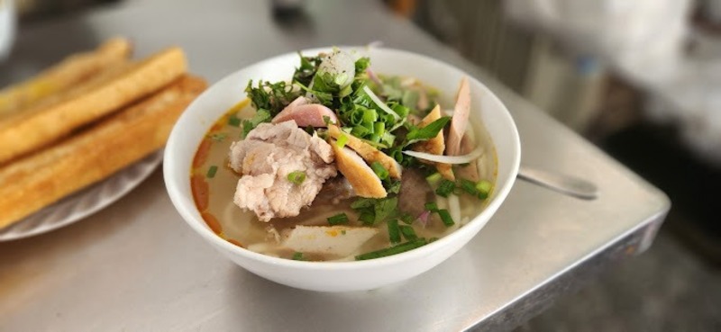 Tô bánh canh gây thương nhớ đối với người dân Đà Nẵng