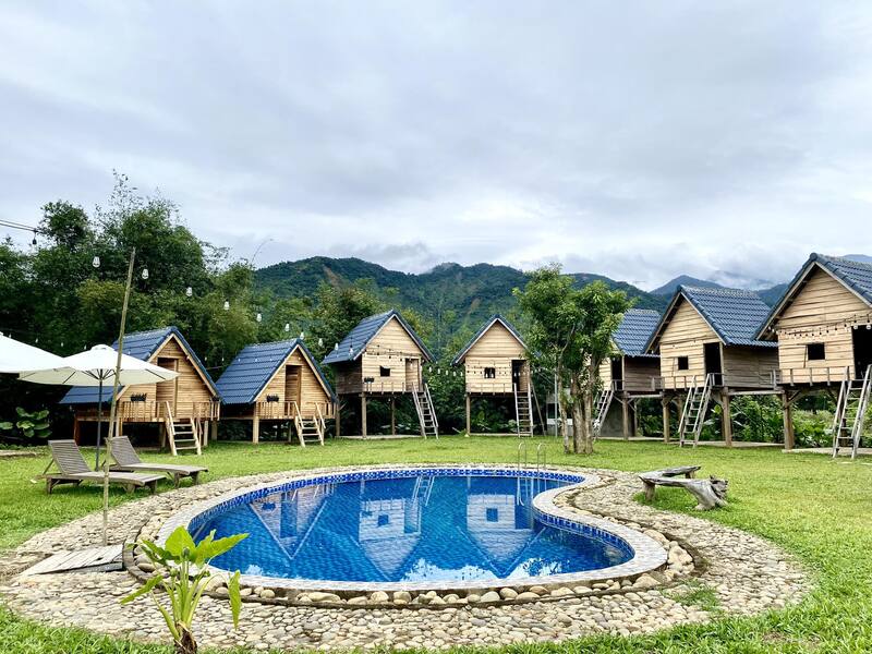 Hệ thống nhà sàn của Nam Yên Village được thiết kế và trang trí tinh tế, xinh xắn với đầy đủ tiện nghi thu hút sự quan tâm của nhiều khách du lịch (Nguồn: Nam Yên Village)