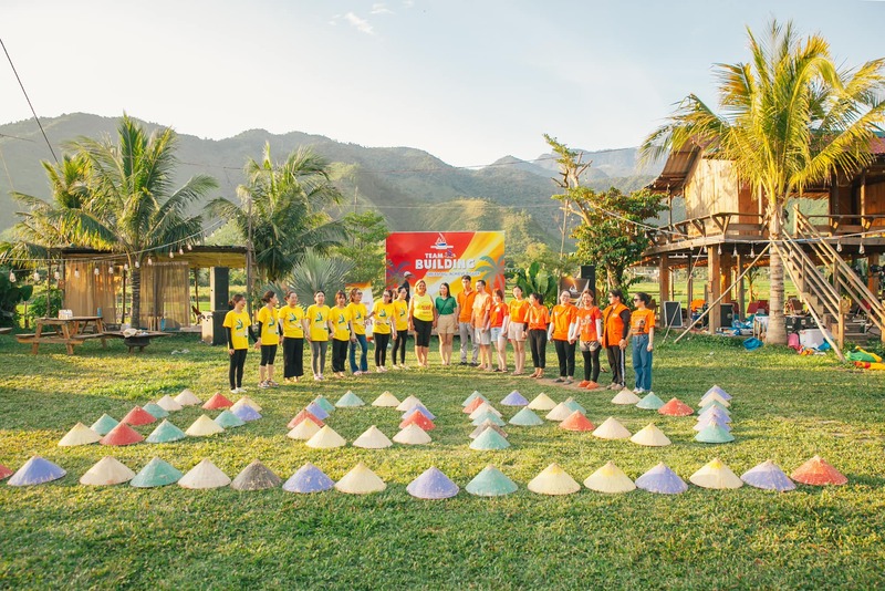 Khuôn viên khu cắm trại phù hợp tổ chức các hoạt động team building ngoài trời (Nguồn: Hoà Bắc Ecolodge)