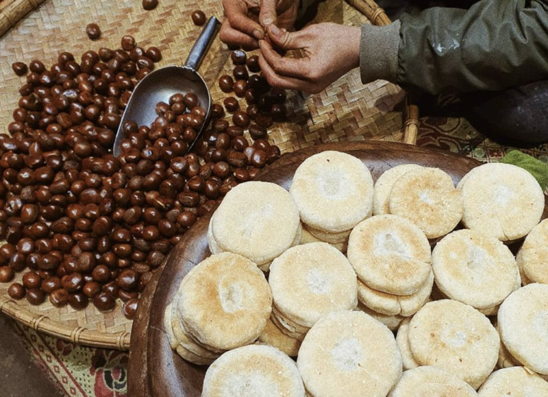 banh-hat-de-duoc-lam-tu-loai-hat-de-rung-dia-phuong.jpg