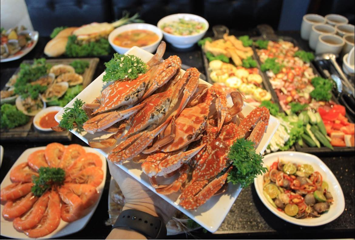 Nhà hàng phục vụ nhiều loại hải sản hấp dẫn (Nguồn: nhahangbien14buffet)