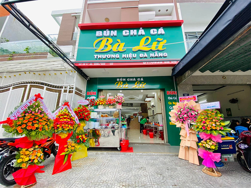 Không gian Quán bún chả cá bà Lữ Đà Nẵng
