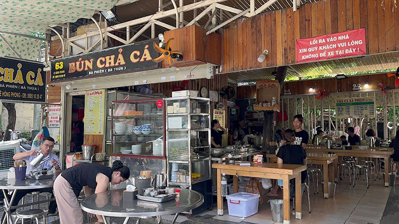 Không gian quán bà Phiến