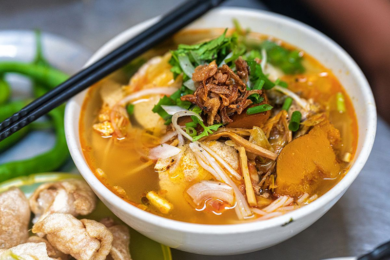 Một tô bún chả cá Dì Gái