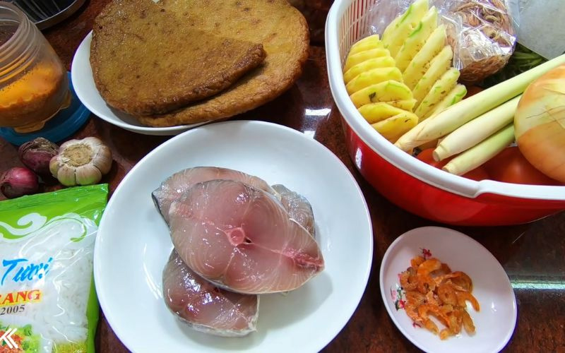 Các nguyên liệu cơ bản để có được món bún chả cá Đà Nẵng thơm ngon