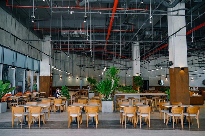 Thiết kế độc đáo của dàn đèn treo trong quán