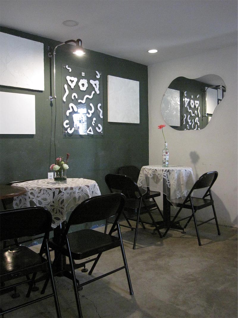 Một góc khác trong quán Mơncafe