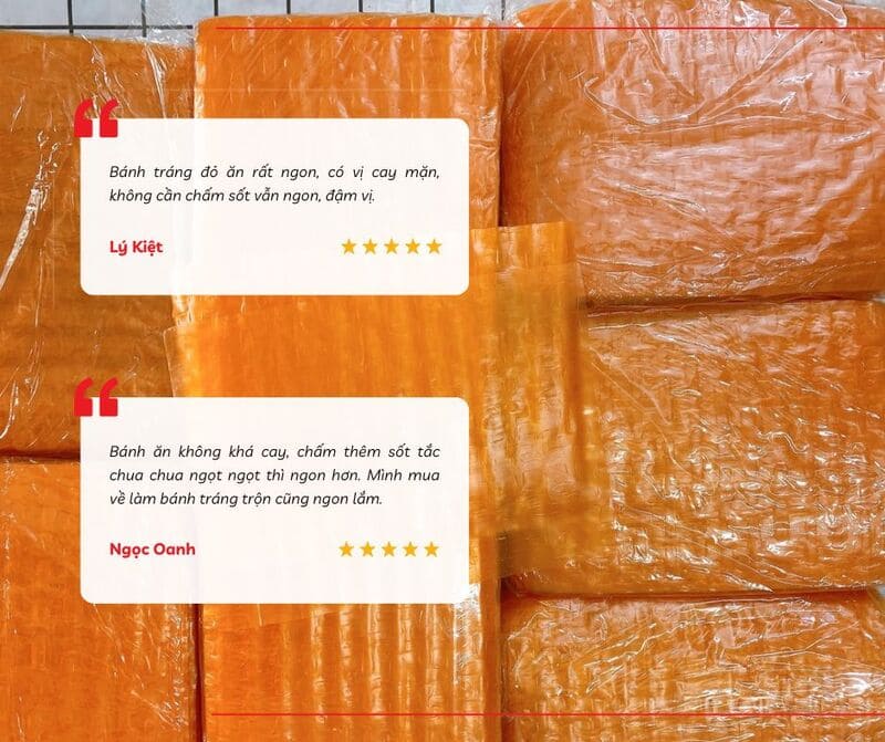 Du khách yêu thích món bánh tráng đỏ Tây Ninh
