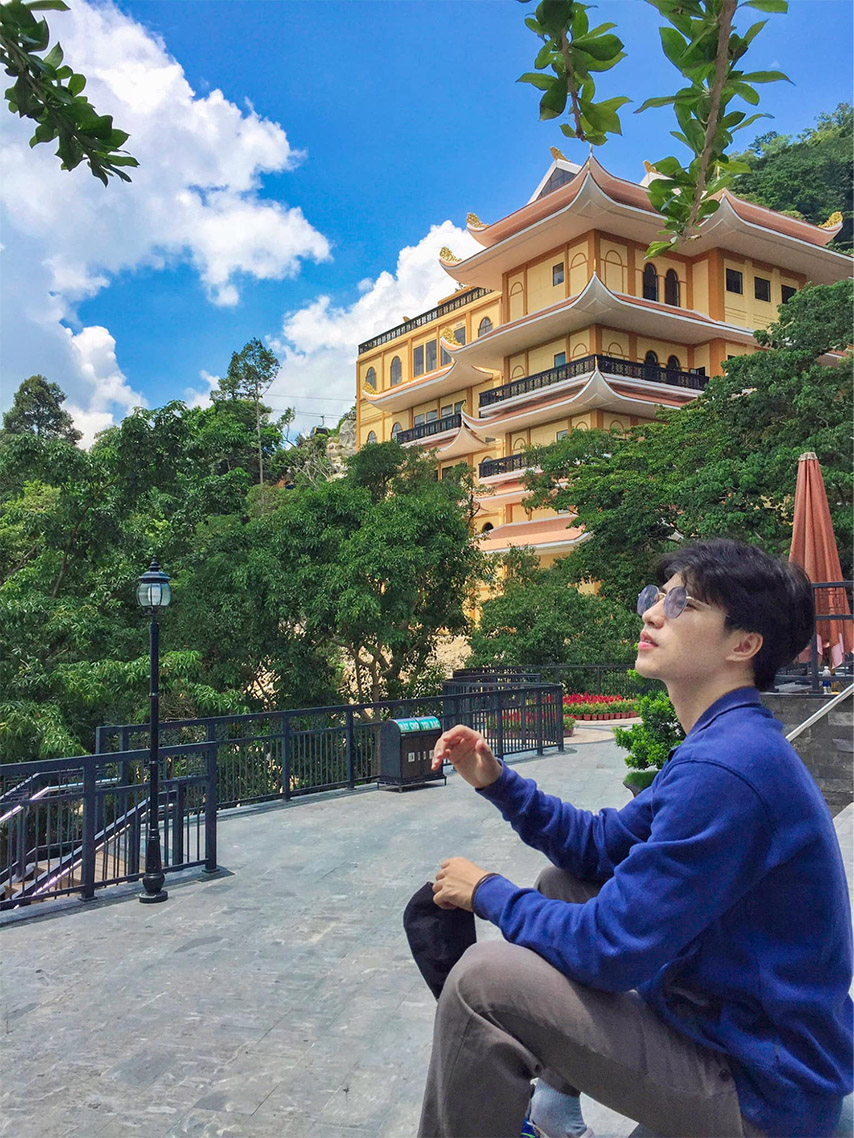 Nhà ga hiện ra qua ảnh chụp của du khách 