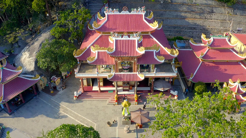Chùa Bà Đen nhìn từ trên cao