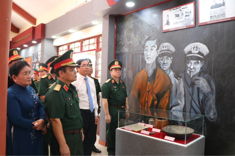 Một số bài báo lịch sử quan trọng được lưu giữ cẩn thận