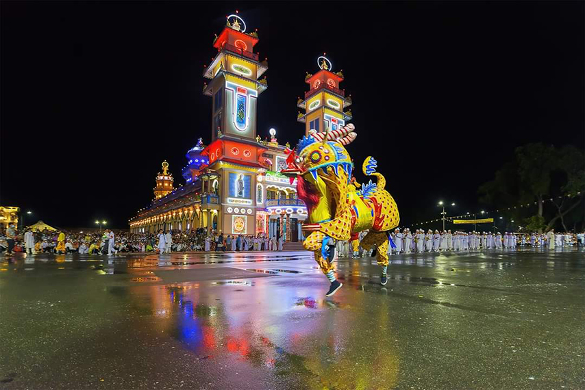 Đội múa Long Mã - Ngọc Kỳ Lân trong Hội Yến Diêu Trì Cung 