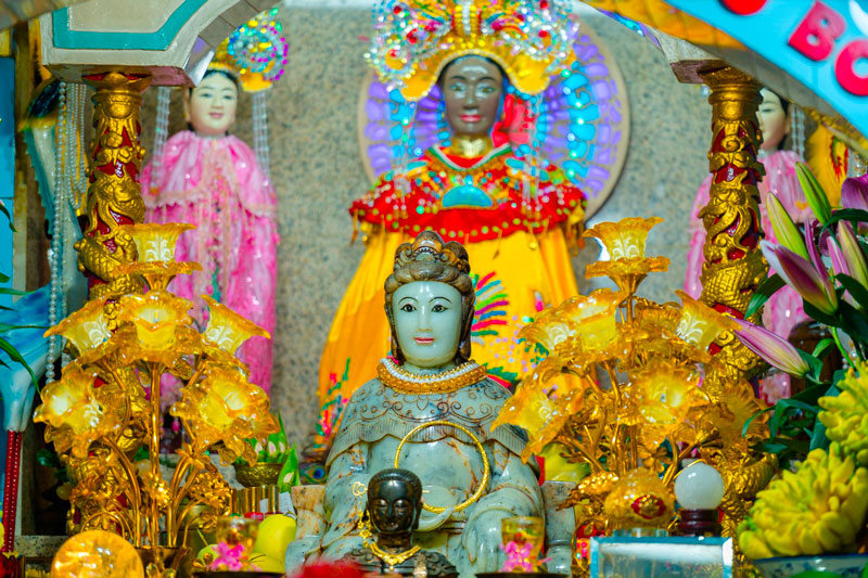 Tượng Bà Linh Sơn Thánh Mẫu