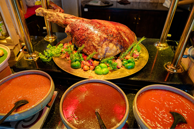 Món bò tơ Tây Ninh được phục vụ tại nhà hàng buffet Vân Sơn