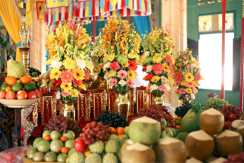 Bàn phẩm quả trong ngày Đại lễ Đức Chí Tôn