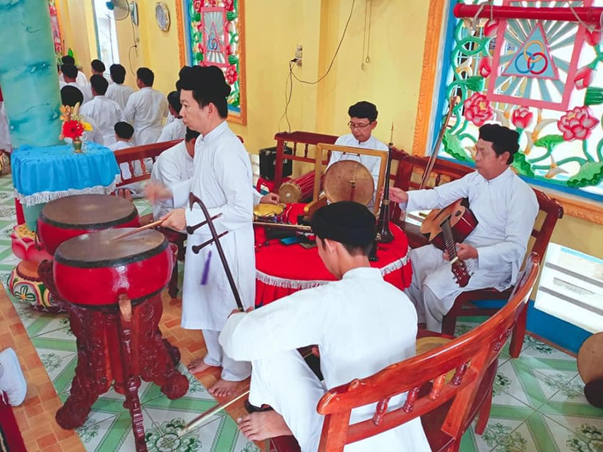 Hòa tấu nhạc bát âm nhân dịp vía Đức Khổng Thánh 