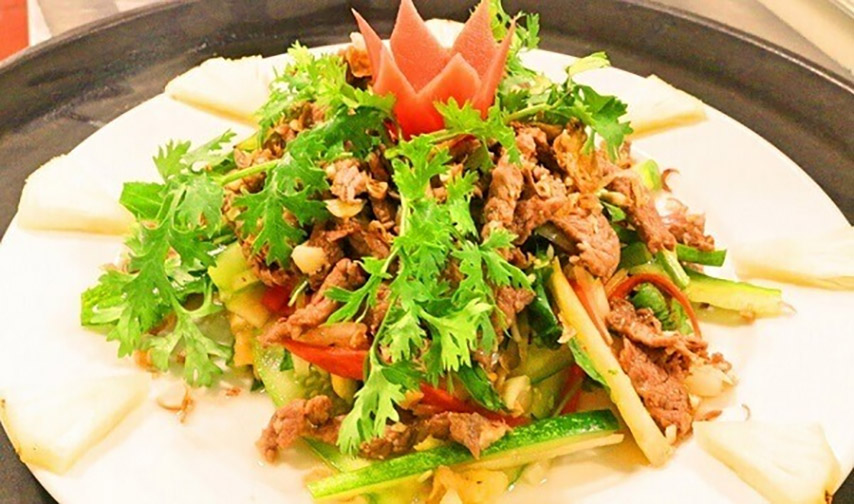 Rau sao nhái trong món gỏi bò tơ