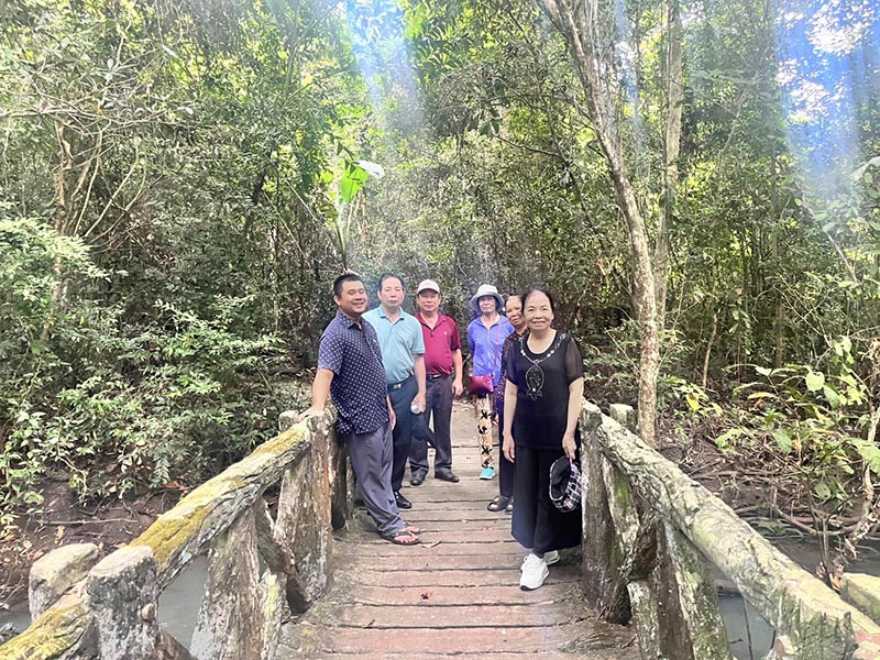 Nhiều người lính về hưu cũng về thăm lại “thủ đô kháng chiến” oai hùng một thời 