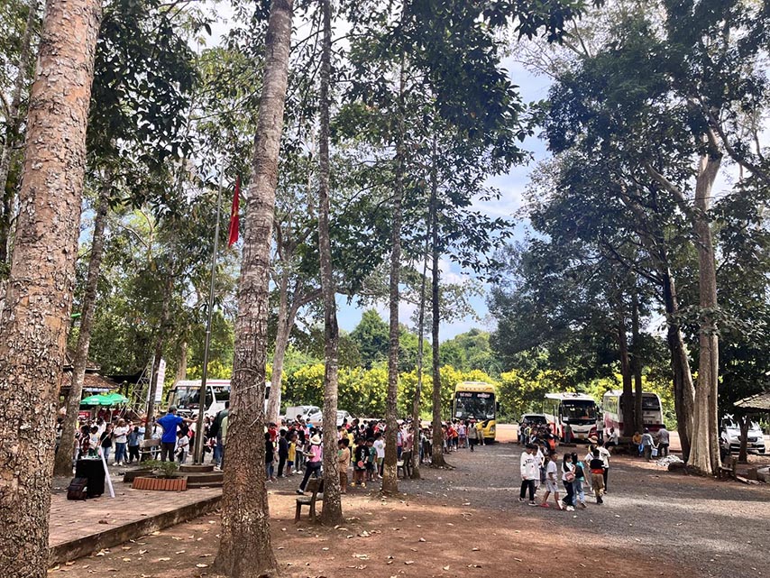 Khung cảnh tại khu vực bảo tồn cảnh quan thiên nhiên - du lịch thuộc Di tích Căn cứ Trung ương Cục miền Nam