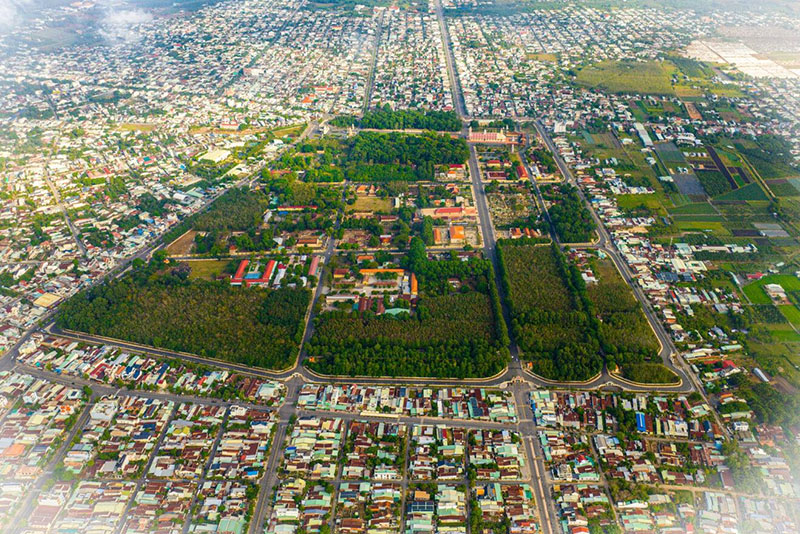 Khuôn viên rộng lớn của Nội ô Tòa Thánh Tây Ninh