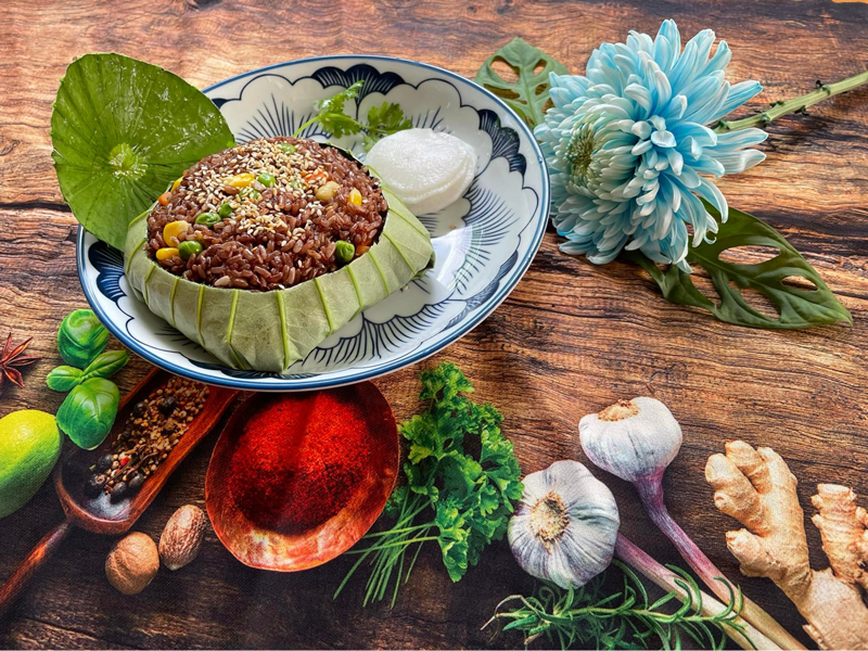 Mỗi món ăn của quán được được đầu bếp chế biến cẩn thận, kĩ lưỡng