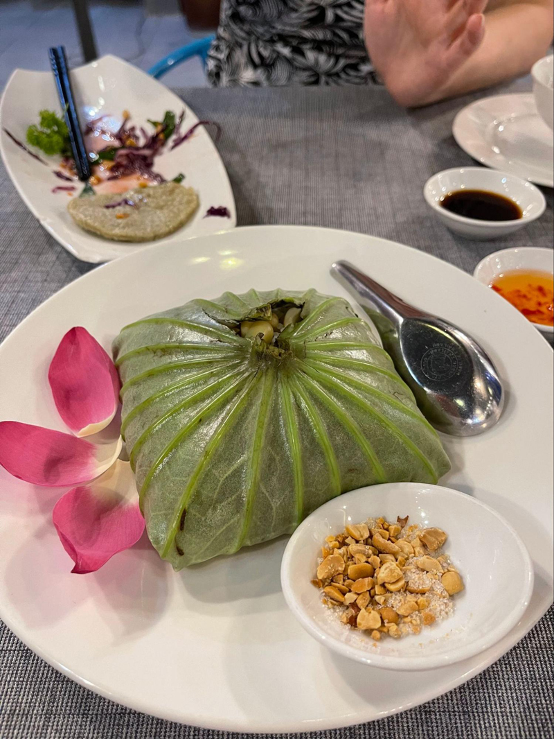 Món ăn phục vụ tại quán được trình bày đẹp mắt